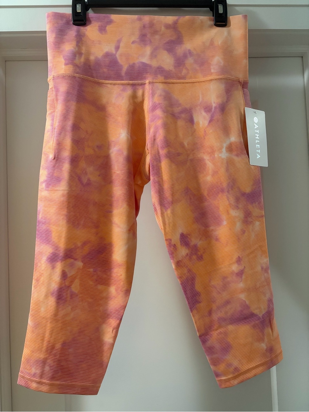 NWT Athleta Salutation Stash Pocket II Capri Spray Dye Island Coral Leggings 1X